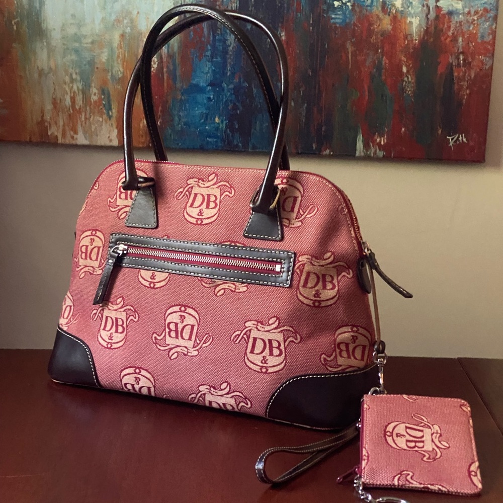 ♥️ vintage Dooney & Bourke Canvas Domed Satchel ➕ detachable Wristlet - Like New